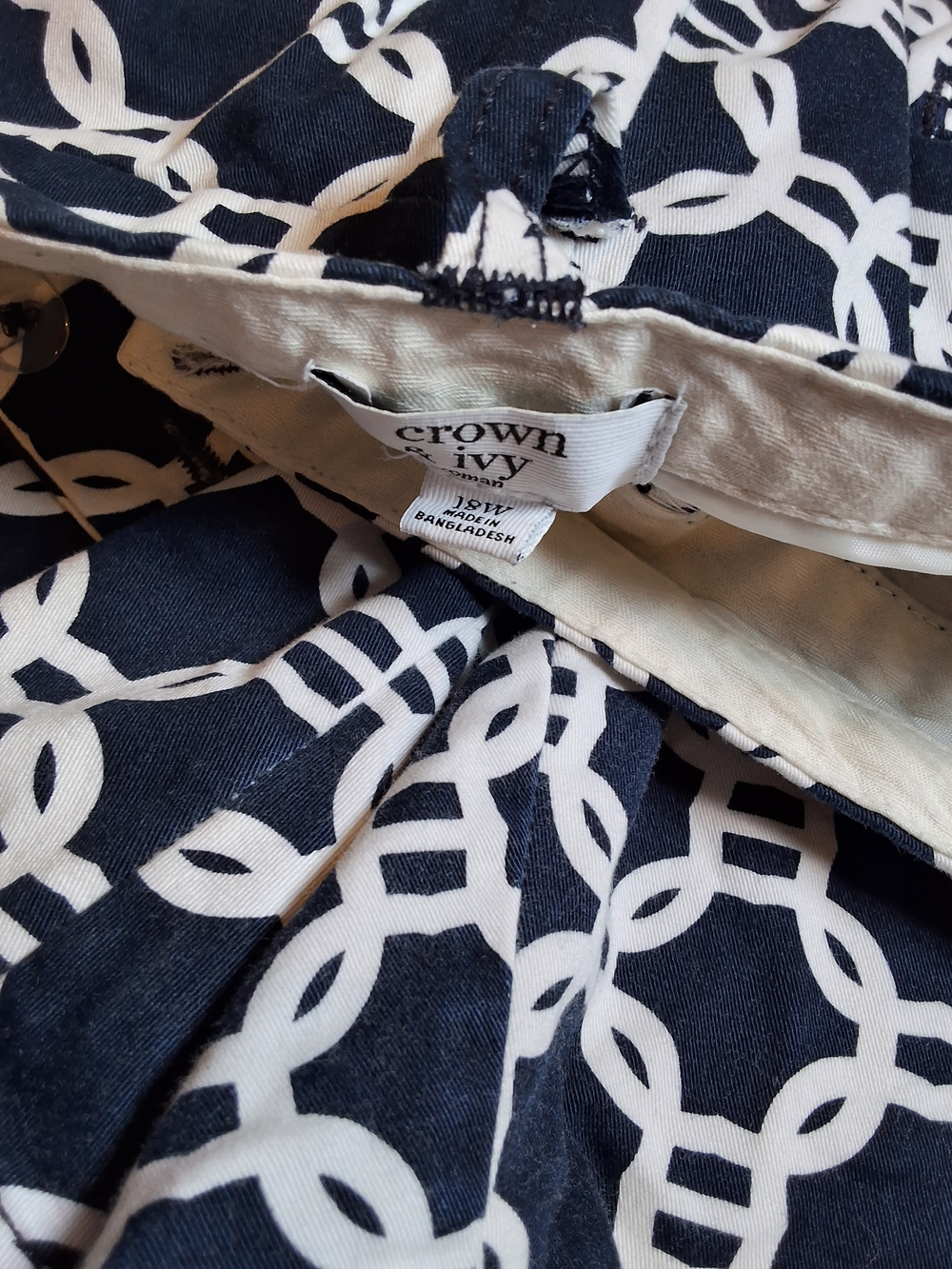 Crown & Ivy Navy and White Chain-Print Shorts